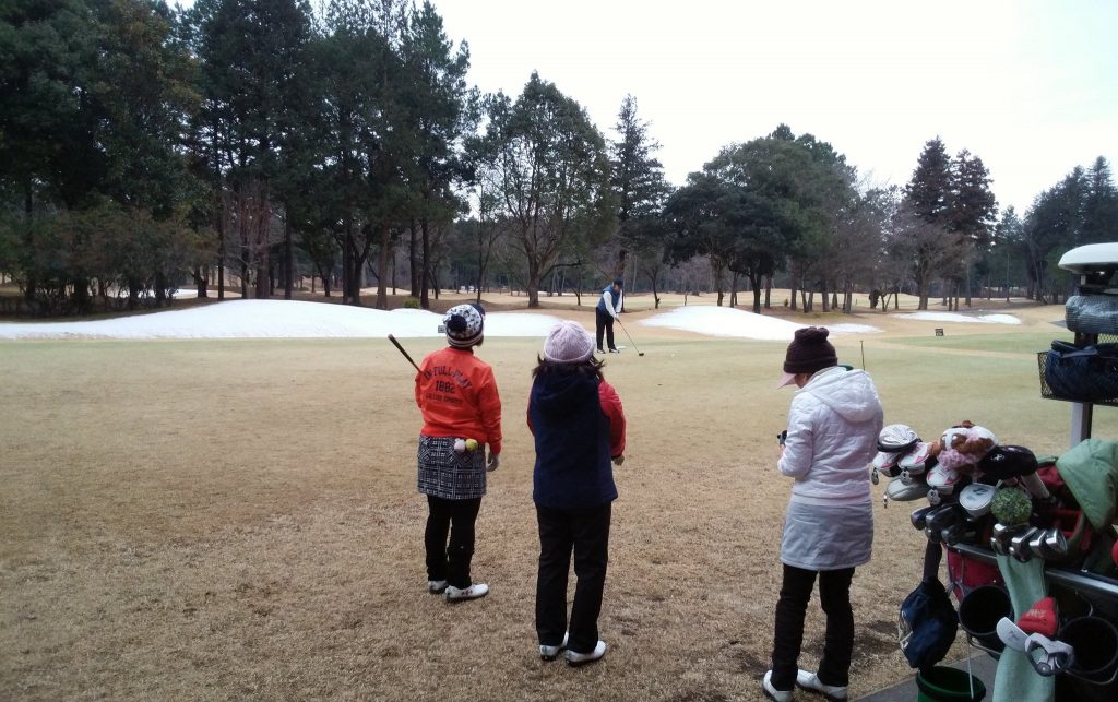 ゴルフスクール コースレッスンを２月１１日に内原カントリー倶楽部で行いました。